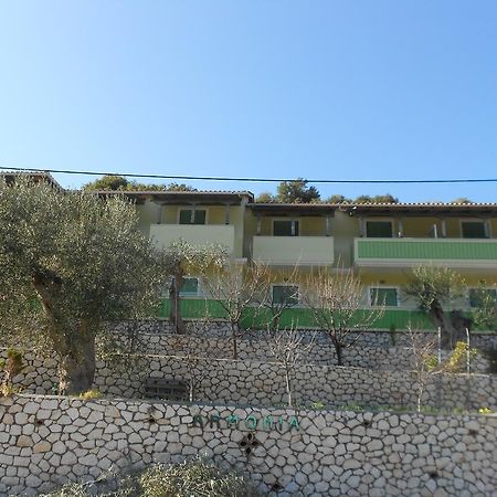 Harmony Apartment Kalamitsi  Exterior photo