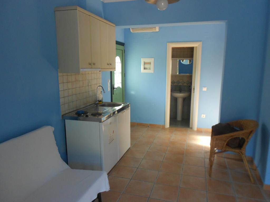 Harmony Apartment Kalamitsi  Exterior photo